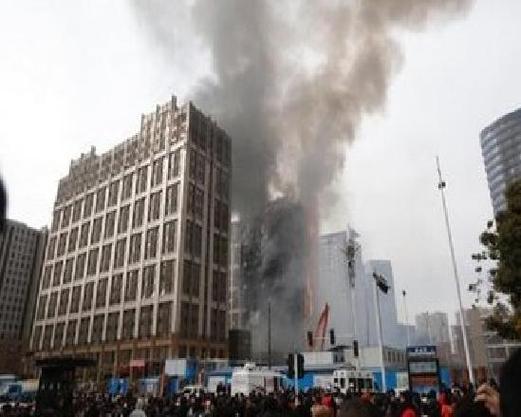 郑州一在建楼盘着火