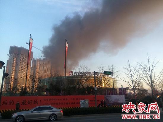 郑州一在建楼盘着火
