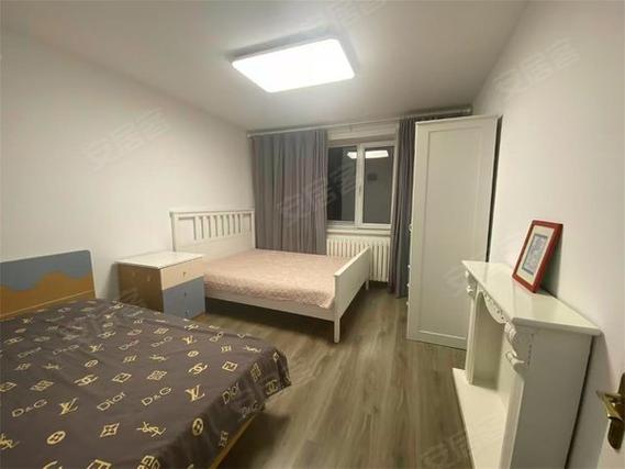 沈阳铁西区鸿凯花园