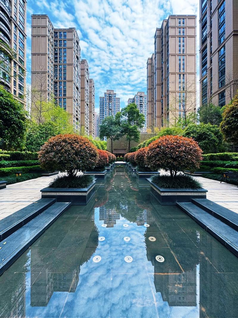 成都绿地锦天府房价