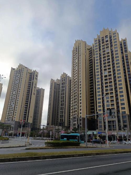 万城名座花园最新均价