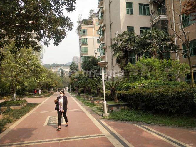 兴隆城市花园卧龙居