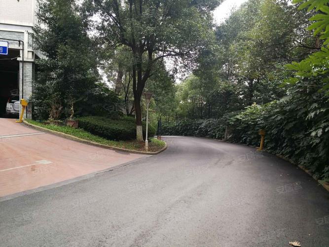 兴隆城市花园卧龙居