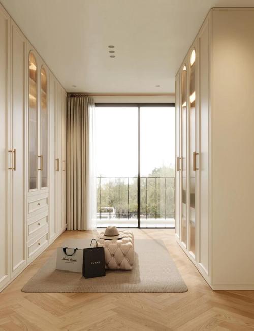 入户花园改造衣帽间