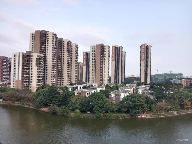 寮步万科湖畔花园