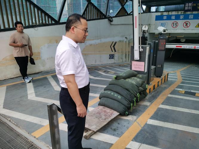 丽清花园老板是谁