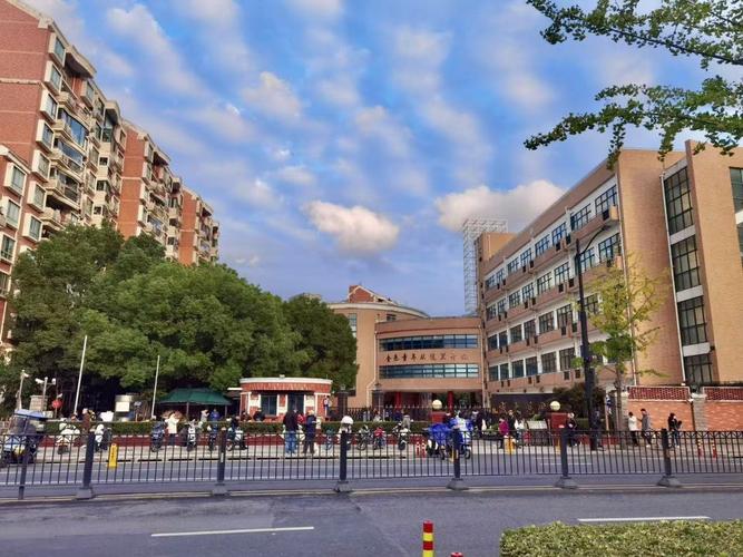 上海盛大花园小学地址