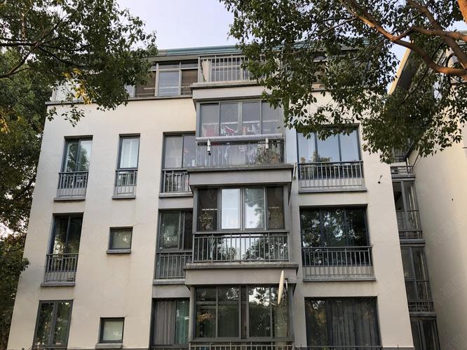 万科白马花园物业电话