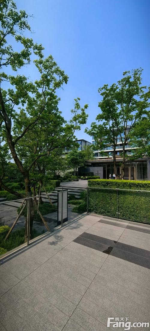 重庆中央公园楼盘现房