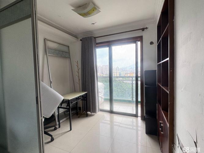 布吉中心花园房价