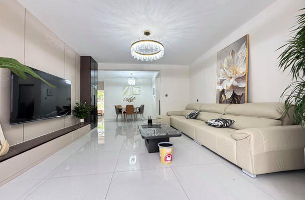 香港锦绣花园房价