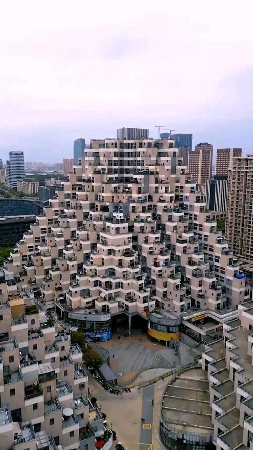 昆山金字塔楼盘