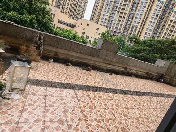 龙岗保利上城花园