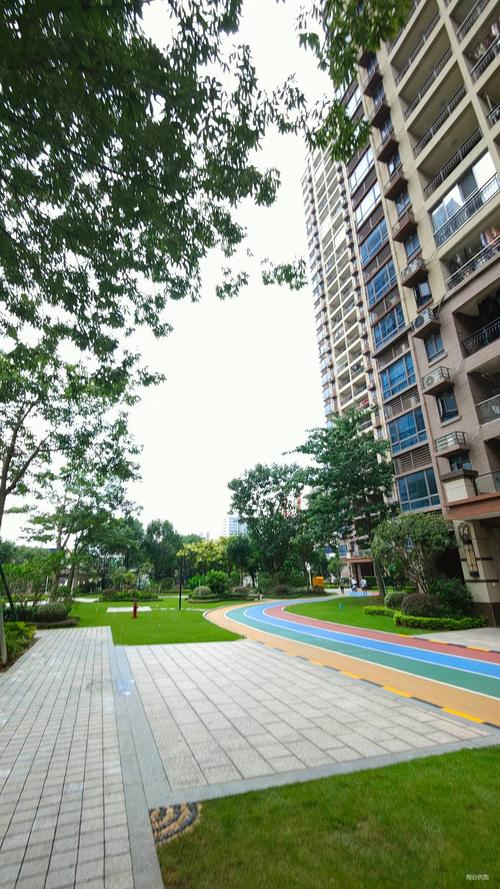 南宁凤凰江湾广场楼盘