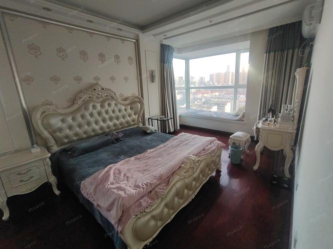 格调春天花园房价