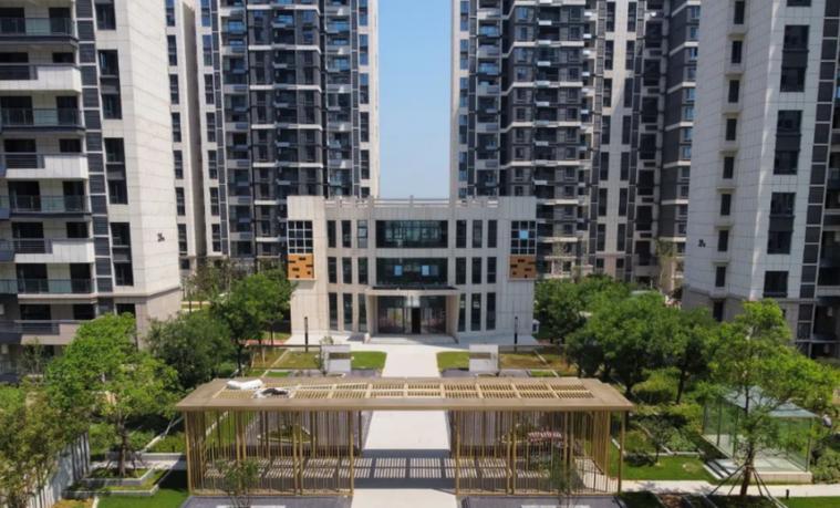 新乡平原湖附近楼盘