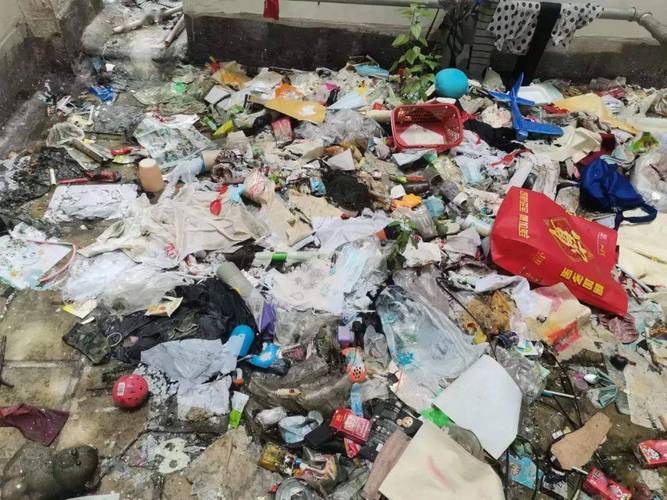 博鳌金湾楼盘 垃圾