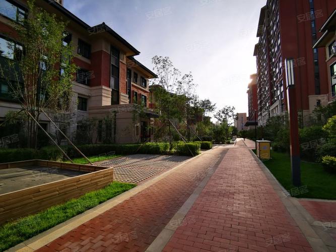 长春亚泰华府房价