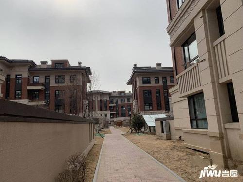 长春亚泰华府房价