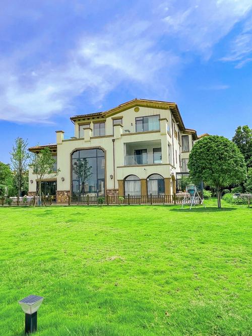 爱丽舍花园别墅