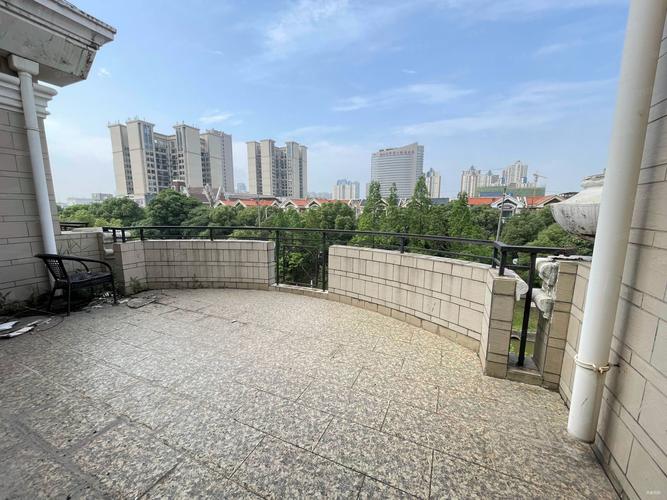 南昌绿湖豪城房价