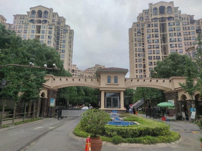 同润山河小城房价