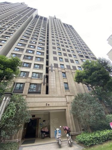 武汉杨春湖畔房价