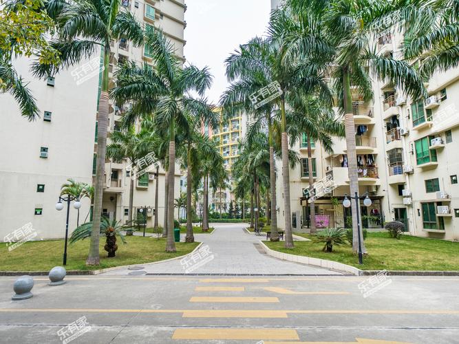 霞晖花园二手房