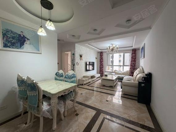 青岛鼎世华府房价