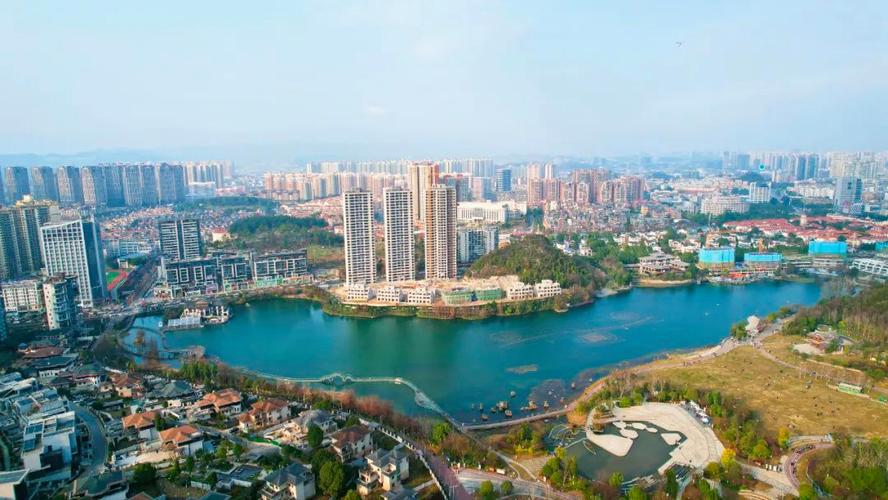 贵阳南湖里楼盘