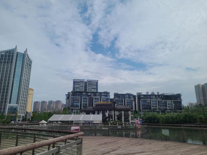 贵阳南湖里楼盘