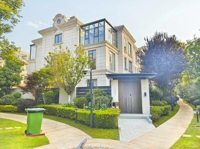 滇池附近新楼盘