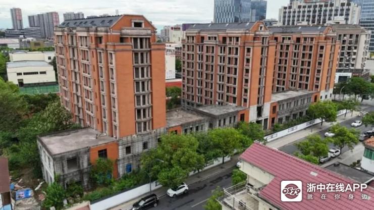 金华烂尾楼盘