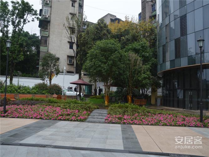 重庆金茂珑悦楼盘