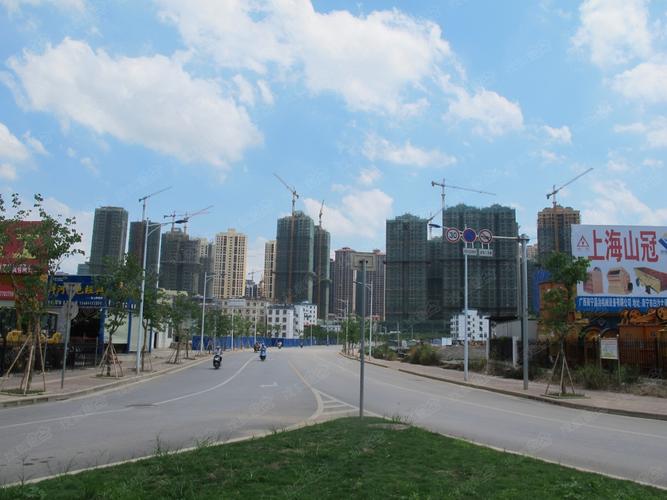 南宁牛顿苹果楼盘