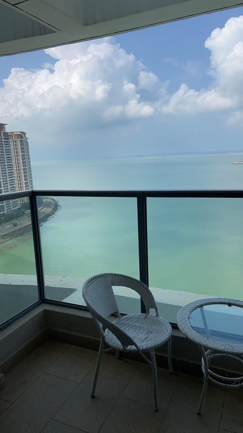 房价低的海边城市