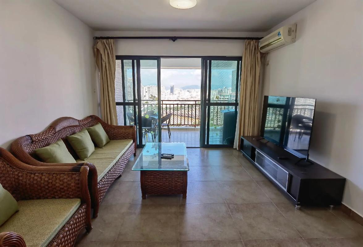 房价低的海边城市