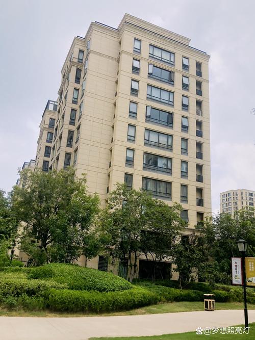 德州绿城百合花园二手房