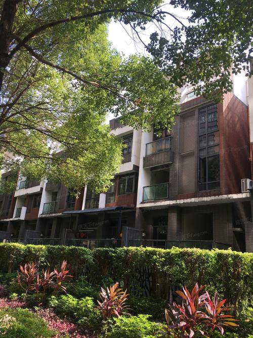 成都海伦春天楼盘