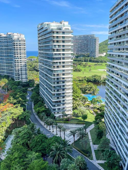 三亚半山半岛楼盘